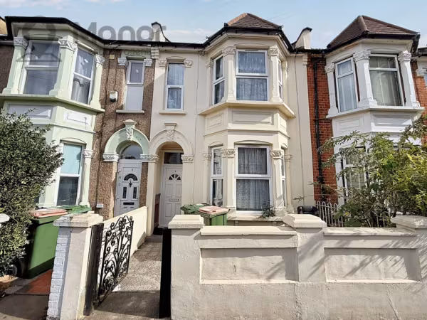 Eighth Avenue, Manor Park, E12 5JN