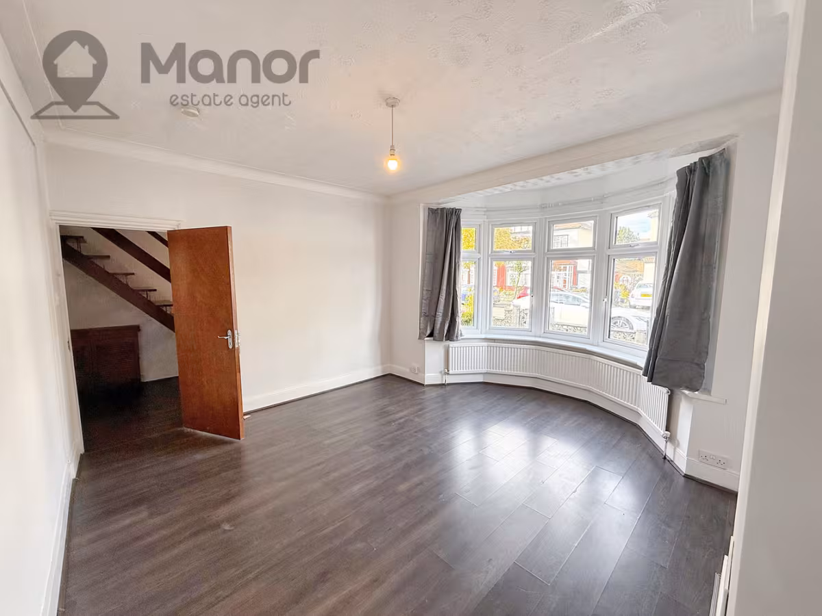 Preston Gardens, Ilford, IG1 3QG