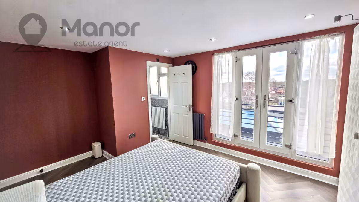 Geoffrey Avenue, Harold Wood, RM3 0YH