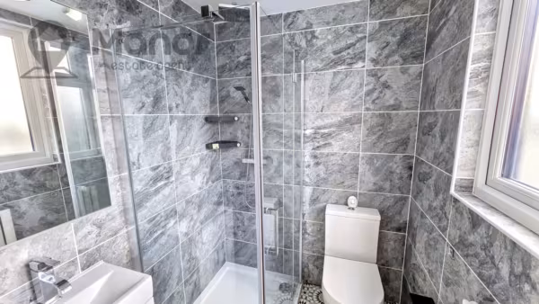 Geoffrey Avenue, Harold Wood, RM3 0YH