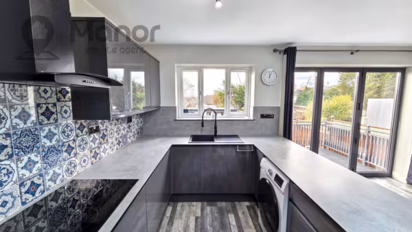 Geoffrey Avenue, Harold Wood, RM3 0YH
