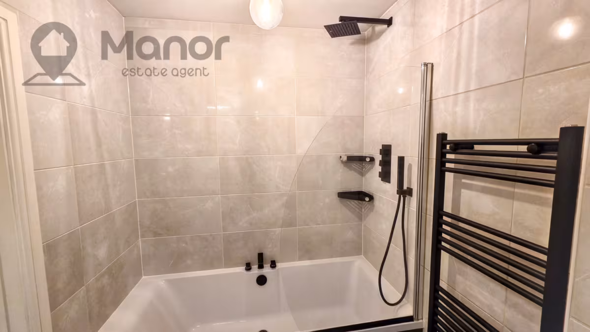Geoffrey Avenue, Harold Wood, RM3 0YH