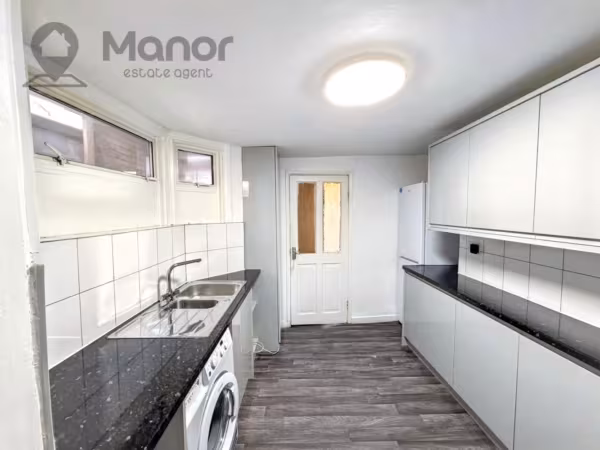 High Street North, Manor Park, E12 6RH