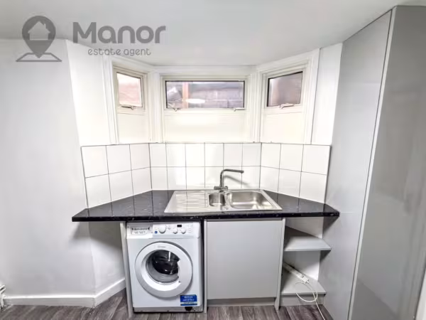 High Street North, Manor Park, E12 6RH