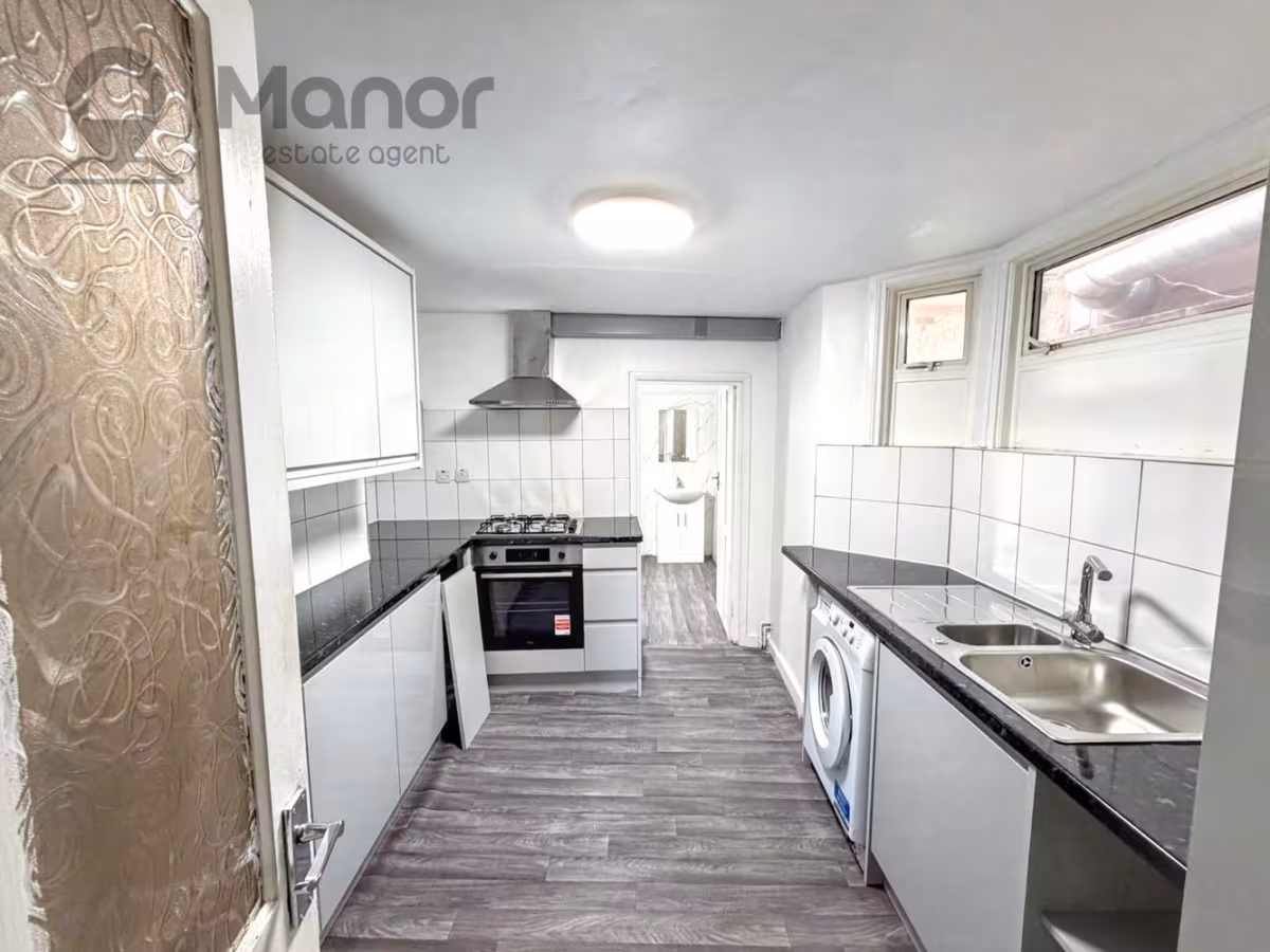 High Street North, Manor Park, E12 6RH